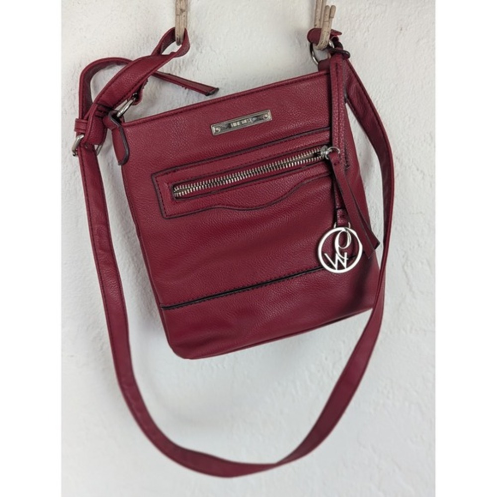 Nine West Crossbody Bag Chili Red Berry Faux Leather Purse Top Zip Small Handbag - Picture 5 of 6
